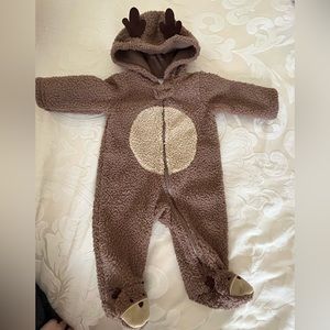 Carter’s Reindeer One piece fleece size 3m